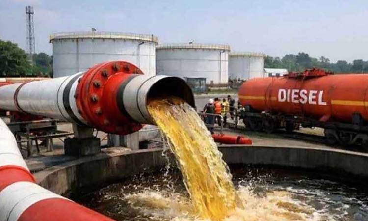 ভারত থেকে এলো আরও ৭ হাজার টন ডিজেল
