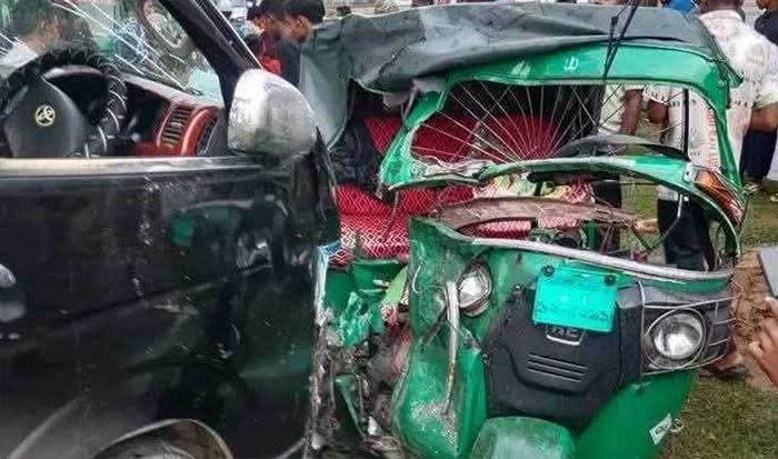 শ্রীমঙ্গলে অটোরিকশা-মাইক্রোবাস সংঘর্ষে নিহত ২