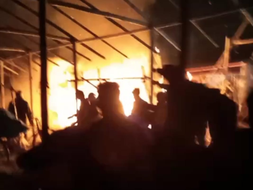 হকারদের পুনবাসন মার্কেটে আগুন