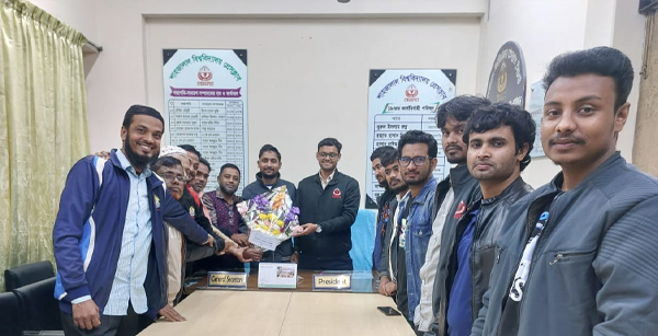 শাবি প্রেসক্লাবের সাথে পরিবহন কর্মচারী সমিতির সৌজন্য সাক্ষাৎ