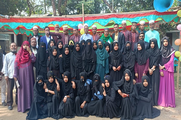 দোয়ারাবাজারে ইসলামপুর মাদ্রাসার দাখিল পরীক্ষার্থীদের বিদায় সংবর্ধনা