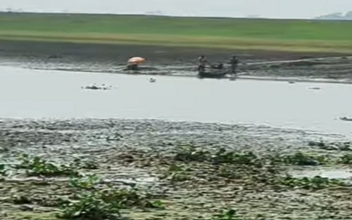 আজমিরীগঞ্জে সেচ সংকটে হুমকির মুখে বোরো আবাদ