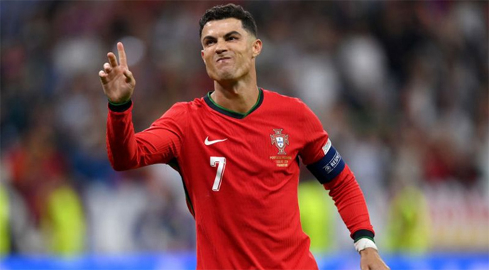 টাইব্রেকারে জিতে শেষ আটে পর্তুগাল