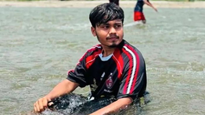 সাদাপাথর পর্যটনকেন্দ্রে পানিতে ডুবে কলেজ ছাত্রের মৃত্যু