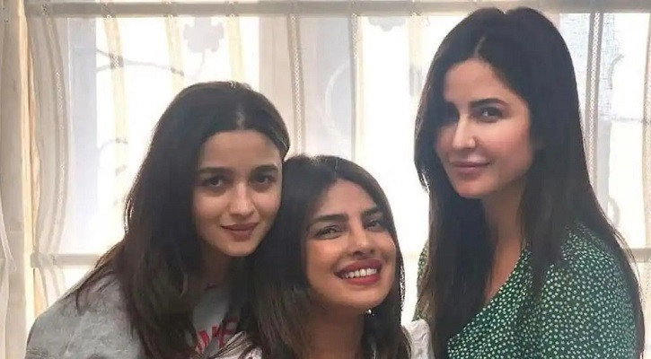 &lsquo;জি লে জারা&rsquo; আসছে কবে?