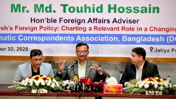 &lsquo;হাসিনাকে ফেরত না দিলেও ঢাকা-দিল্লি সম্পর্ক আটকে থাকবে না&rsquo;