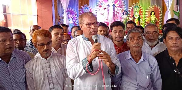 দোয়ারাবাজারে পূজা মন্ডপ পরিদর্শনে বিএনপি নেতা মিজান চৌধুরী 