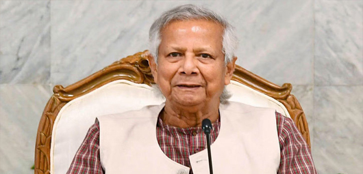 একুশ আমাদের মূল সত্তার পরিচয়: প্রধান উপদেষ্টা