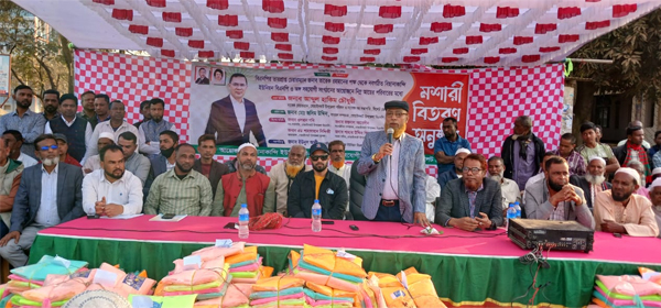 গোয়াইনঘাটে তারেক রহমানের পক্ষে হাকিম চৌধুরীর মশারী বিতরণ