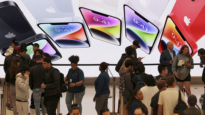 যুক্তরাষ্ট্রে ৩টি শোরুম বন্ধ করছে অ্যাপল