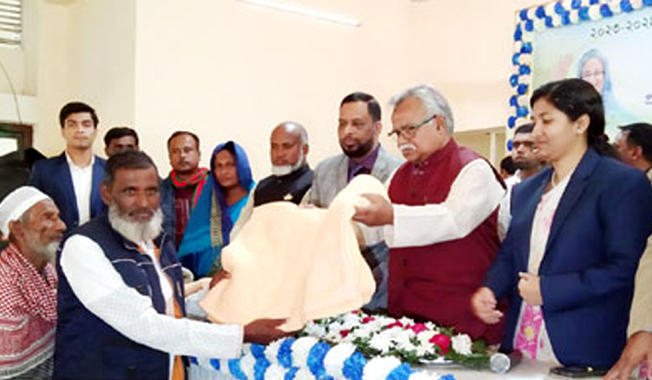 বিমানবন্দরে প্রবাসী হয়রানি অনেকটা কমেছে : শফিক চৌধুরী