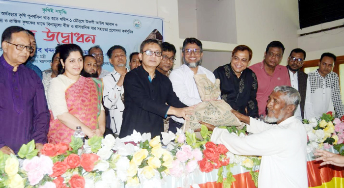 কৃষক কার্ড চালুর মাধ্যমে কৃষিতে নতুন বিপ্লব আসবে: বাণিজ্যমন্ত্রী