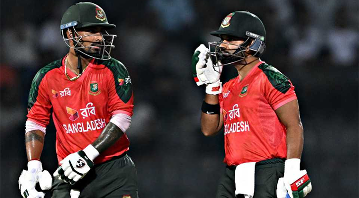 বাংলাদেশকে সুপার ফোরে দেখছেন না রাসেল