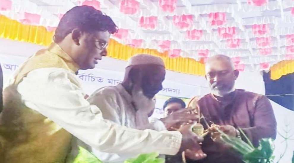  কুলাউড়ায় শফিউল আলম চৌধুরী এমপিকে গণসংবর্ধনা