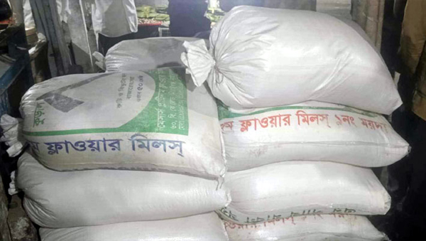 সিলেটে দোকানে বিক্রিকালে টিসিবির চাল আটক 