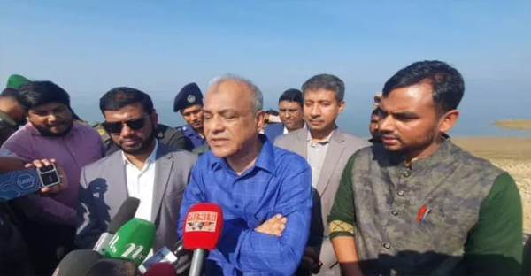 মাটিয়ান হাওর পরিদর্শন শেষে কৃষি ও স্বরাষ্ট্র উপদেষ্টা ছাত্রদের কঠোর হয়ে দমন করতে চাই না