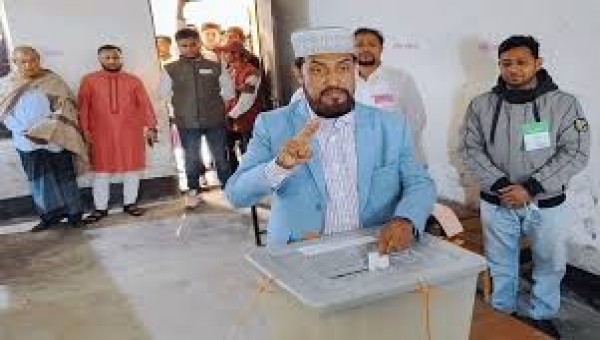 আলোচনায় থেকেও 'ভরাডুবি' হলো সেলিম উদ্দিনের