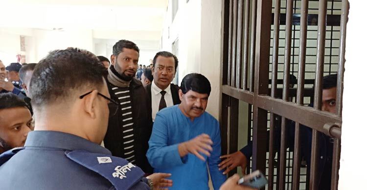জামিন না পেয়ে আদালতে জয় বাংলা স্লোগান দিলেন নাদের বক্ত