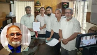 উপাচার্য অপসারণের দাবিতে সিকৃবির ৯ শিক্ষক-কর্মকর্তার পদত্যাগ উপাচার্য অপসারণের দাবিতে সিকৃবির ৯ শিক্ষক-কর্মকর্তার পদত্যাগ
