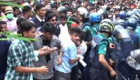 সুবিধবাজারে শিক্ষার্থীদের সাথে পুলিশের সংঘর্ষ, টিয়ারশেল-সাউন্ড গ্রেনেড নিক্ষেপ
