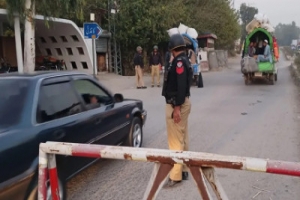 পাকিস্তানে গাড়ি বহরে হামলায় নিহত ৪১