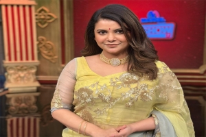 ‘আমি কোনো রাজনৈতিক চরিত্র নই’