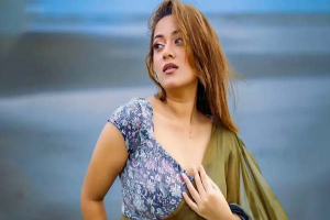 বড় পর্দায় দীঘির ফেরার অপেক্ষা, অনিশ্চয়তায় ‘বিদায়’
