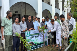 পরিবেশের ভারসাম্য রক্ষায় বৃক্ষরোপণের বিকল্প নেই: কয়েস লোদী