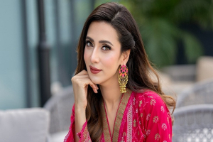 এবার ‘টপ অ্যাঙ্গেলে ভিডিও’ বিতর্কে মুখ খুললেন মিম