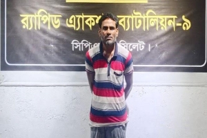 ফেনসিডিলসহ র‌্যাবের হাতে আটক ১