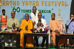 চা শ্রমিকদের জীবনমান উন্নয়নে সরকার কাজ করছে: প্রবাসী কল্যাণমন্ত্রী চা শ্রমিকদের জীবনমান উন্নয়নে সরকার কাজ করছে: প্রবাসী কল্যাণমন্ত্রী