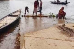 বর্ষায় বিচ্ছিন্ন লাখাইয়ের ১৫ গ্রামের মানুষ