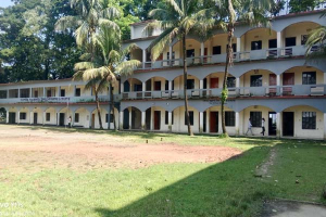 অনলাইনে ফল, হারিয়ে গেছে স্কুলের সেই উচ্ছ্বাস
