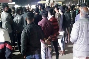 তেতলীতে গ্যাসের দাবিতে ঢাকা-সিলেট মহাসড়ক অবরোধ