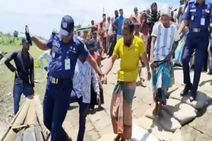 সুনামগঞ্জে সেফটি ট্যাংকির ভেতরে মিললো শিশুর মরদেহ সুনামগঞ্জে সেফটি ট্যাংকির ভেতরে মিললো শিশুর মরদেহ