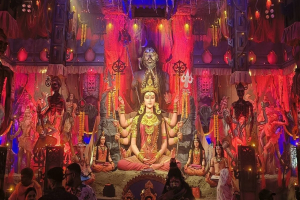 শারদীয় দুর্গোৎসবের মহানবমী আজ