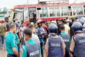 বাস টার্মিনালে শ্রমিক সংঘর্ষ, প্রাণ গেল আরেক শ্রমিকের