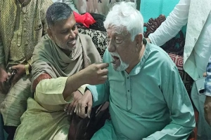 পরাজিত হয়েও কথা রাখলেন শিশির মনির