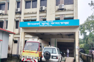 দিরাই স্বাস্থ্য কমপ্লেক্সে স্বাভাবিক স্বাস্থ্যসেবা বঞ্চিত সাধারণ মানুষ দিরাই স্বাস্থ্য কমপ্লেক্সে স্বাভাবিক স্বাস্থ্যসেবা বঞ্চিত সাধারণ মানুষ
