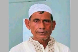 শাহপরানে বাসার সামনে ব্যবসায়ীকে কুপিয়ে হত্যা শাহপরানে বাসার সামনে ব্যবসায়ীকে কুপিয়ে হত্যা