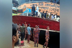 ঈদের দিনে সদরঘাটে দুর্ঘটনায় ঝরল ৫ প্রাণ