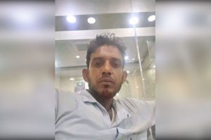 বাহুবলে ব্যবসায়ীকে কুপিয়ে হত্যা বাহুবলে ব্যবসায়ীকে কুপিয়ে হত্যা