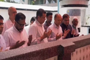 সিলেটে শাহজালাল (রহ.)-এর মাজার জিয়ারতে গৃহায়ণ ও গণপূর্তমন্ত্রী