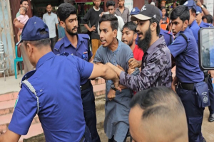 হবিগঞ্জে বিক্ষোভের প্রস্তুতিকালে মাহদীসহ আটক ৩