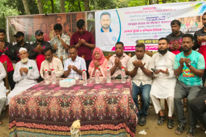 প্রয়াত সাংবাদিক হারুন রশিদের স্মরণে অসহায় পরিবারের জন্য পাকা ঘর নির্মাণের ভিত্তিপ্রস্তর স্থাপন প্রয়াত সাংবাদিক হারুন রশিদের স্মরণে অসহায় পরিবারের জন্য পাকা ঘর নির্মাণের ভিত্তিপ্রস্তর স্থাপন