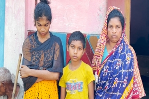 সীমান্তে পাওয়া চা শ্রমিক গোপালের মরদেহে ৯ গুলির চিহ্ন