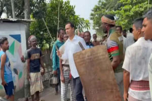 ক্রিকেটের বল নিয়ে সংঘর্ষ, তাহিরপুরে আবারও উত্তেজনা ক্রিকেটের বল নিয়ে সংঘর্ষ, তাহিরপুরে আবারও উত্তেজনা
