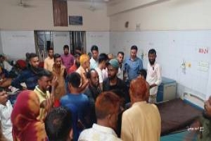 বাইশটিলায় গরুর হাট নিয়ে দ্বন্দ্ব: ইউপি সদস্য গুরুতর আহত