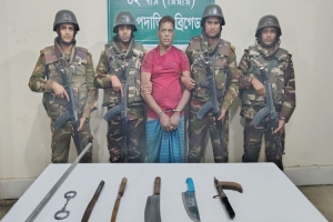 সুনামগঞ্জে সড়কে গাছ ফেলে ডাকাতির ঘটনায় আটক ১