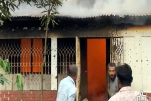 টিলাগড়ে বাসা-বাড়িতে গ্যাস লাইন লিকেজ আগুন